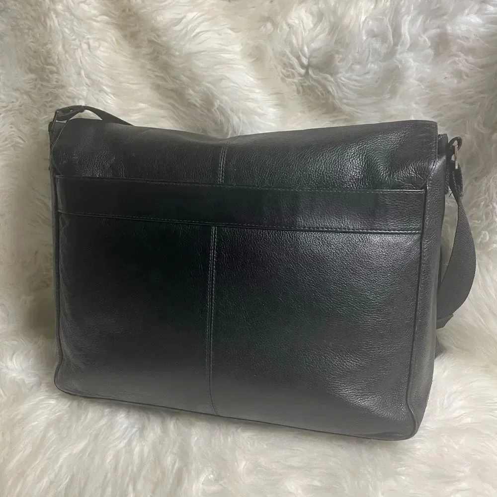 Black Leather Messenger Bag - Men